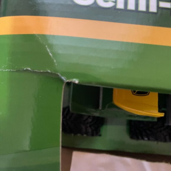 NIB ERTL JOHN DEERE MONSTER TREAD SEMI HAULER W/ UTV GATOR 37584 Learning Curve - Picture 10 of 16